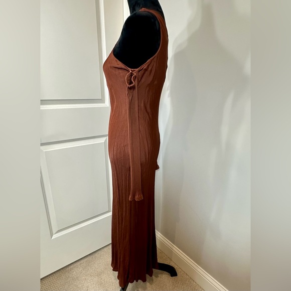 ZARA COMBINATION ARM WARMER
DRESS ✨EUC✨ 100% Viscose Main - Picture 14 of 16